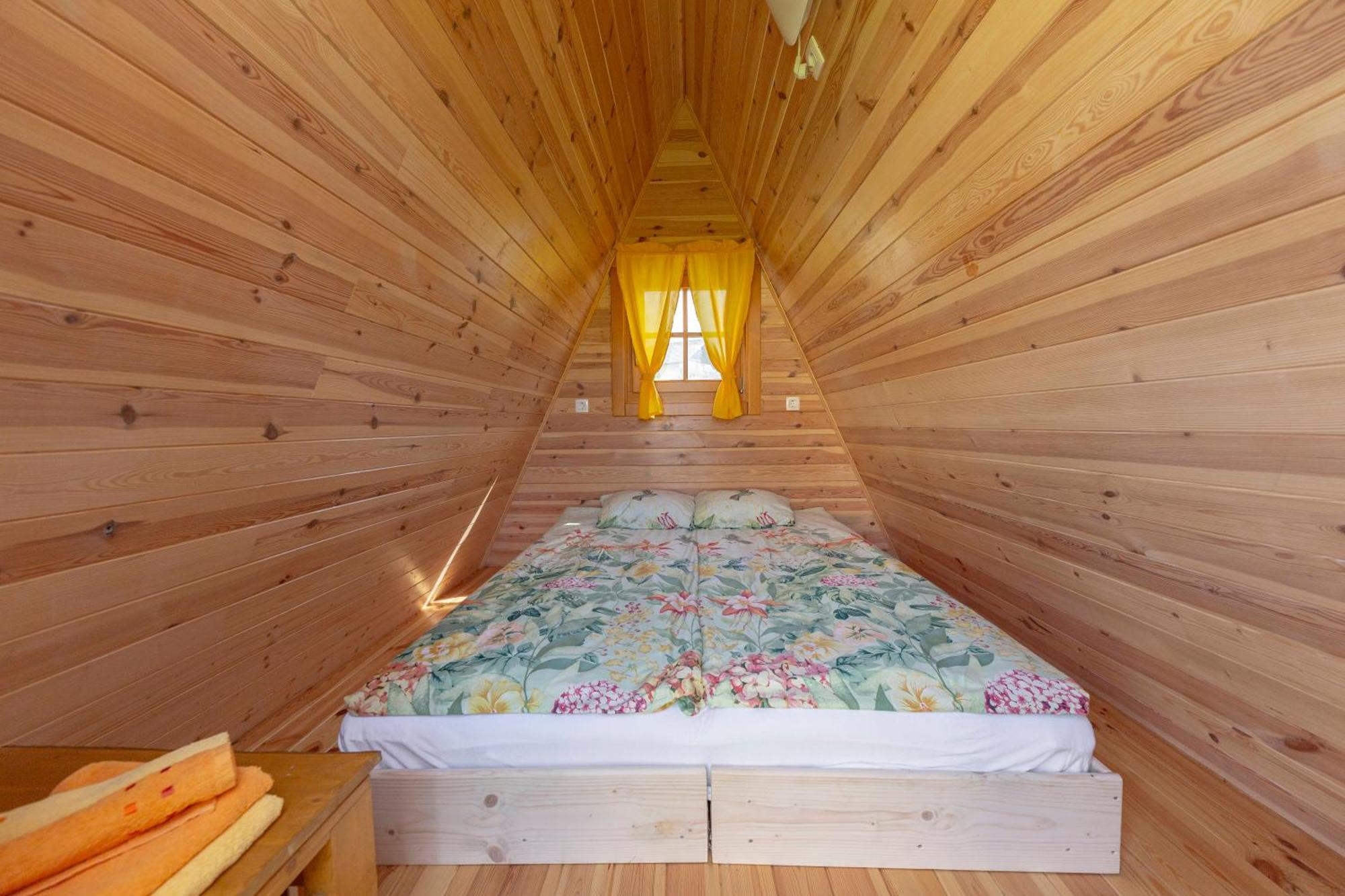 Hotel Glamping Mohorjev Grunt Preddvor Exterior foto