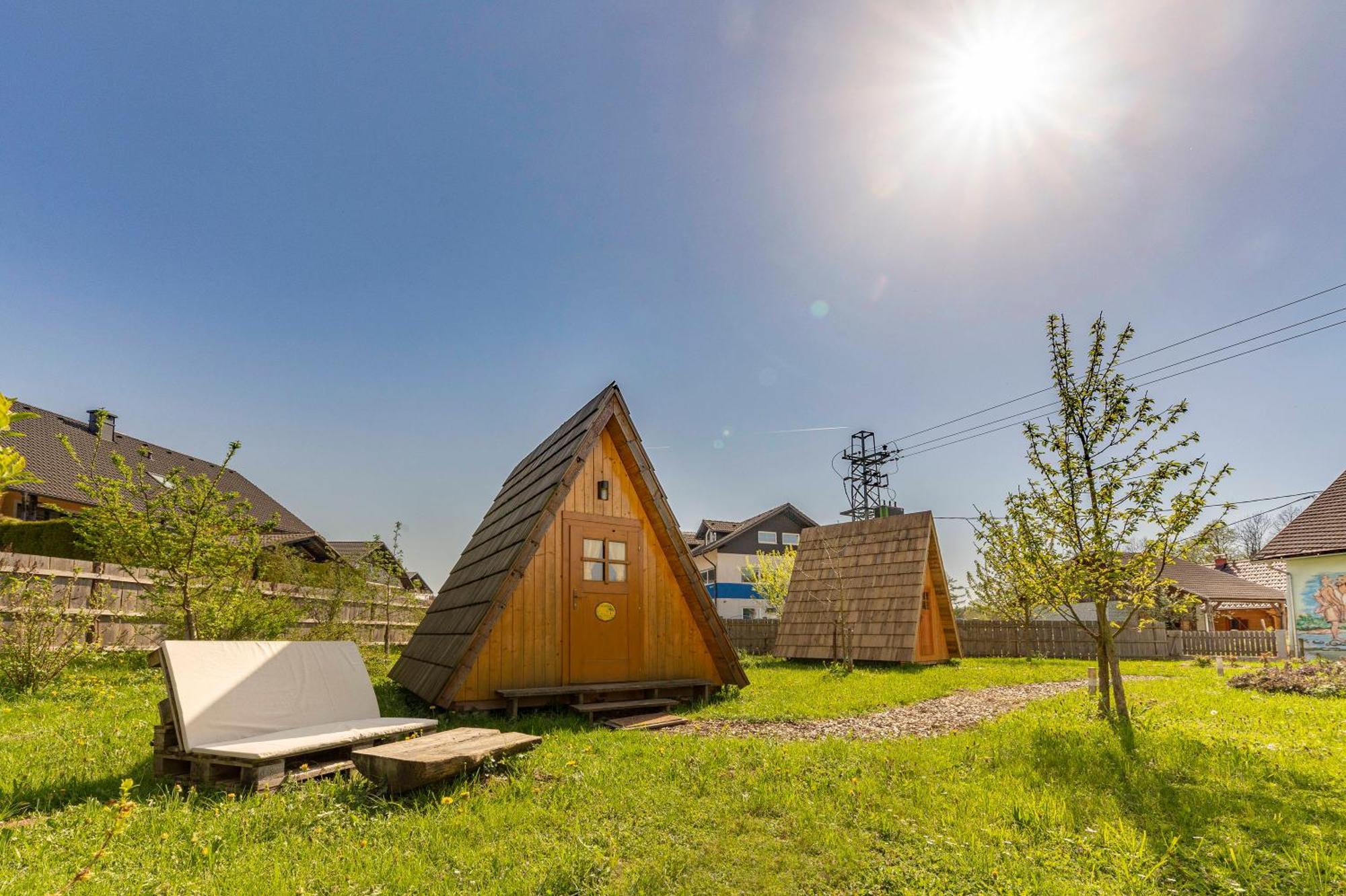 Hotel Glamping Mohorjev Grunt Preddvor Exterior foto